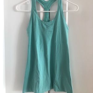 Lululemon tank. GREAT CONDITION